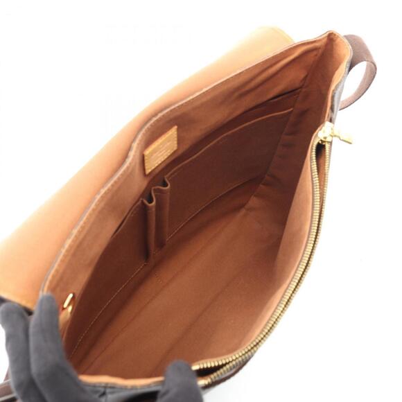 LOUIS VUITTON Brown Monogram Coated Canvas Messenger Shoulder Bag - Picture 3 of 10